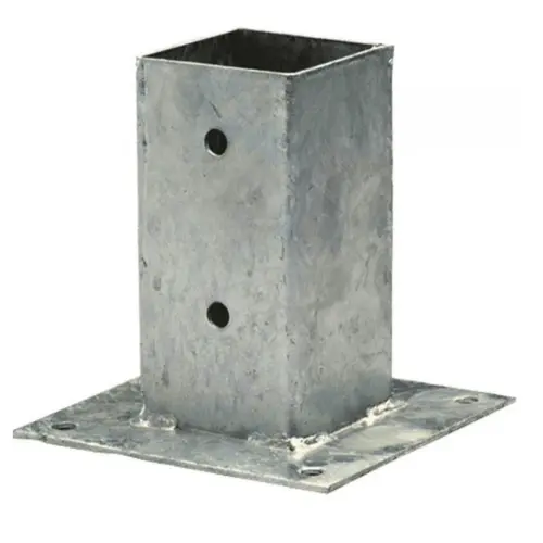 Support Jardipolys à visser pour poteau de 7 x 7 cm