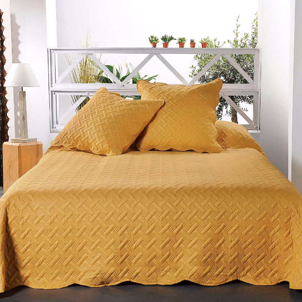 Couverture molletonné surpiquage graphique (150 × 150 cm – Jaune)