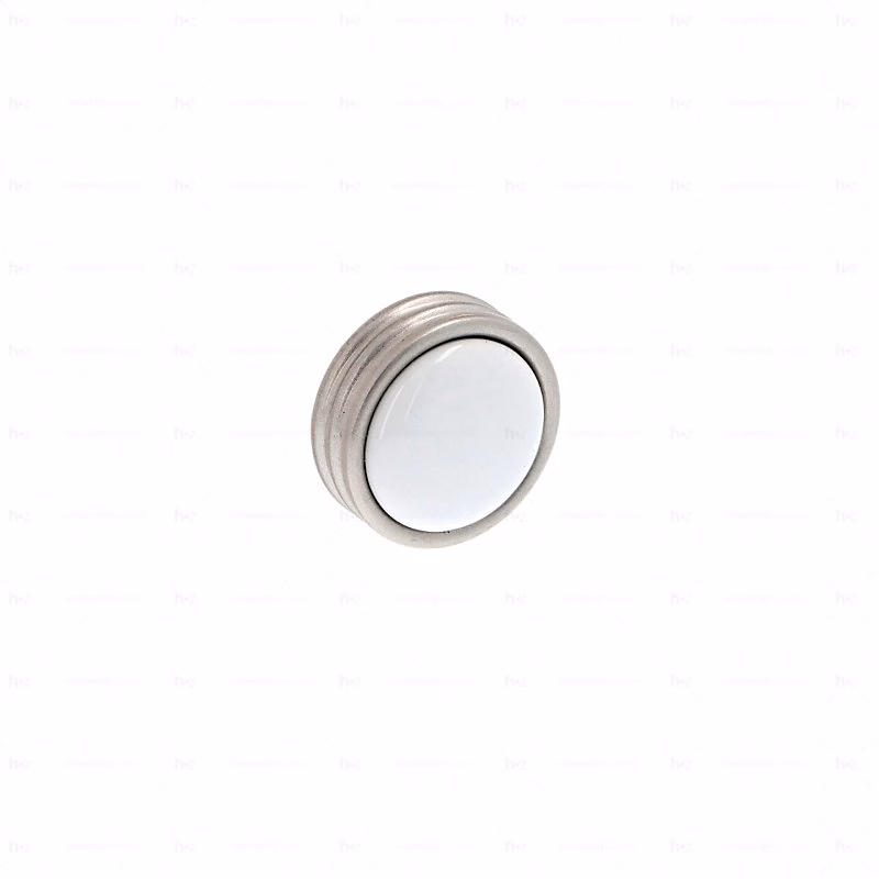 Boutons pour meubles en zamac et Porcelaine Diamètre 34 Vernis nickel satiné – Réf. WPAEZAOBZ6509709120