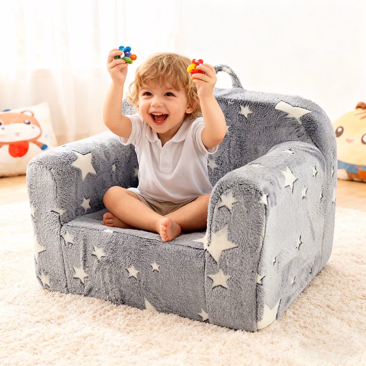 Canapé enfant 1 place en tissu gris étoiles – léger et déhoussable avec accoudoir, motif phosphorescent