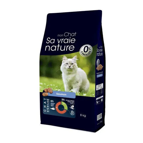 Croquettes sans céréales pour chat stérilisé au saumon Sa Vraie Nature - 8 kg