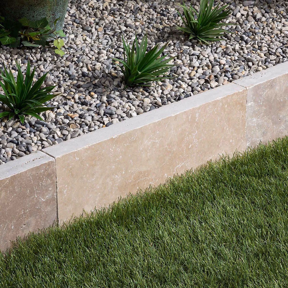 Bordure de jardin Travertin Beige Mix 50 × 20 × 5 cm (bordures soit 15 mètres) – RO'MA NATURE, lot de 30